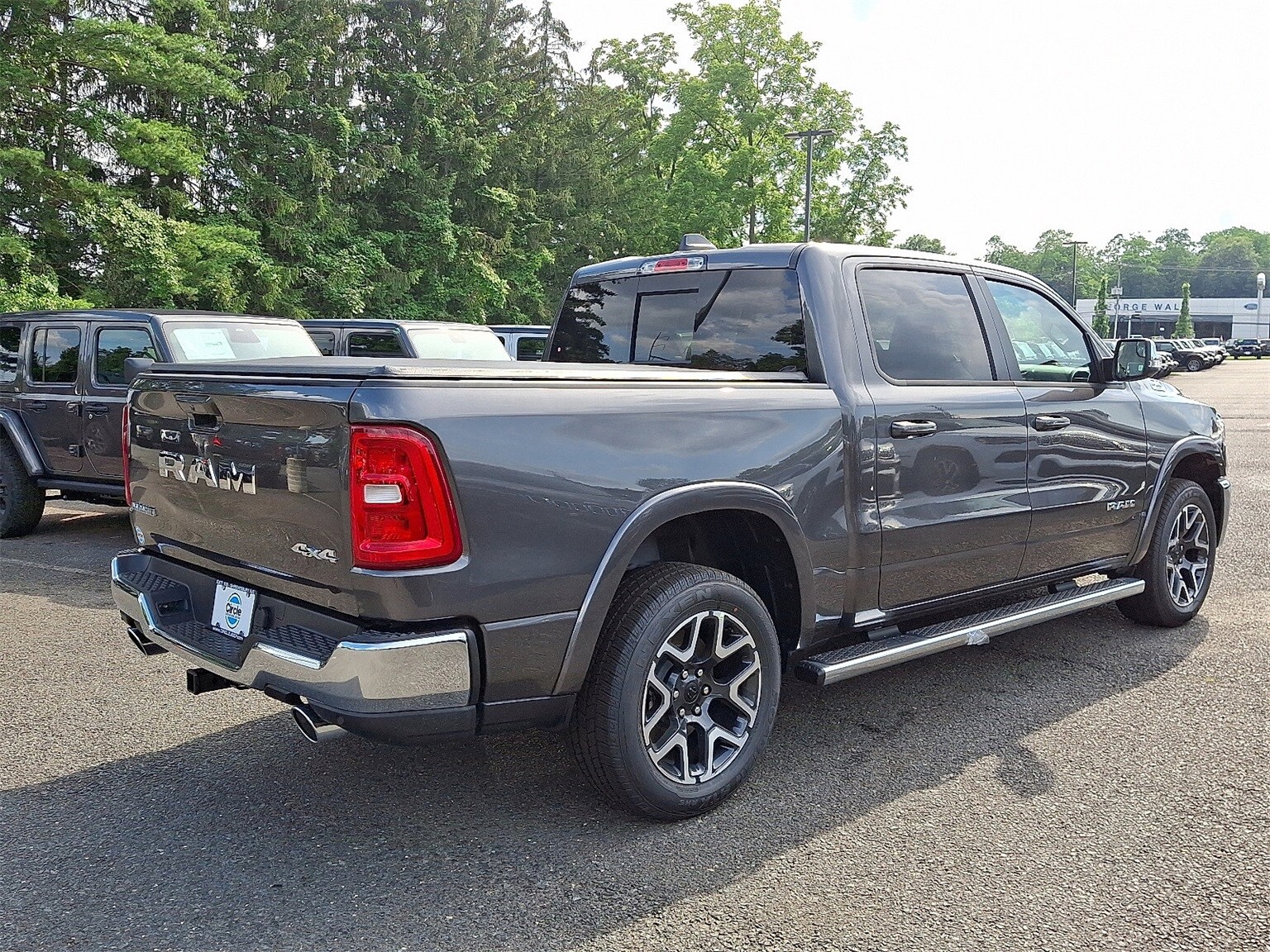 2025 Ram 1500 Laramie photo 3