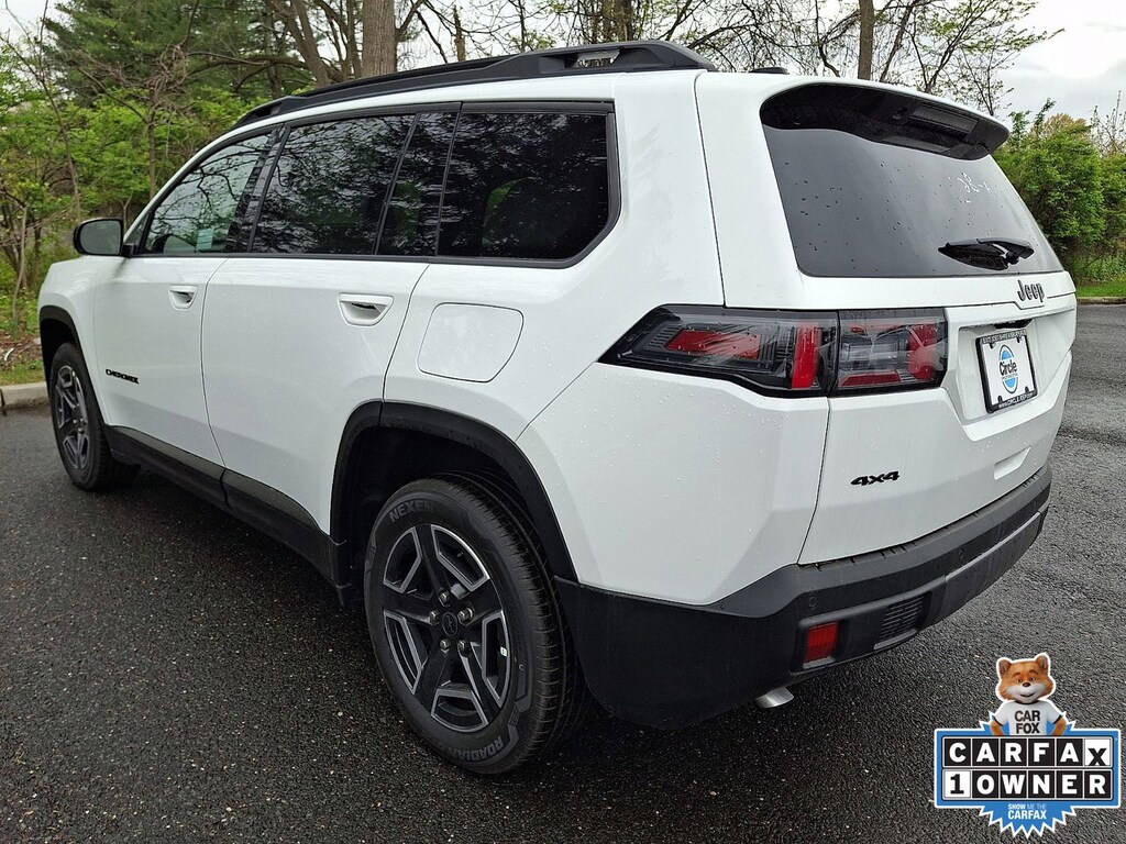 New 2026 Jeep Cherokee LAREDO 4X4 Sport Utility