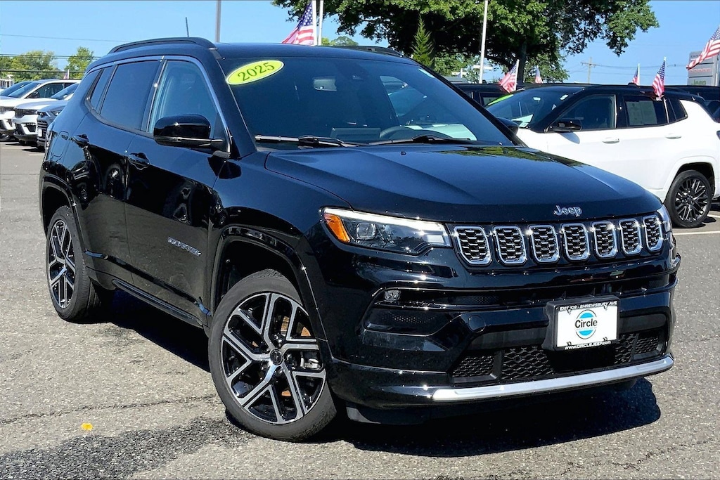 Used 2025 Jeep Compass Limited SUV