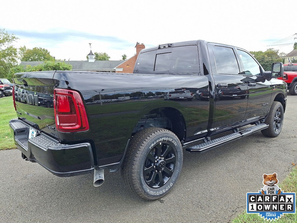 New 2026 Ram 2500 BIG HORN CREW CAB 4X4 6'4 BOX Pickup