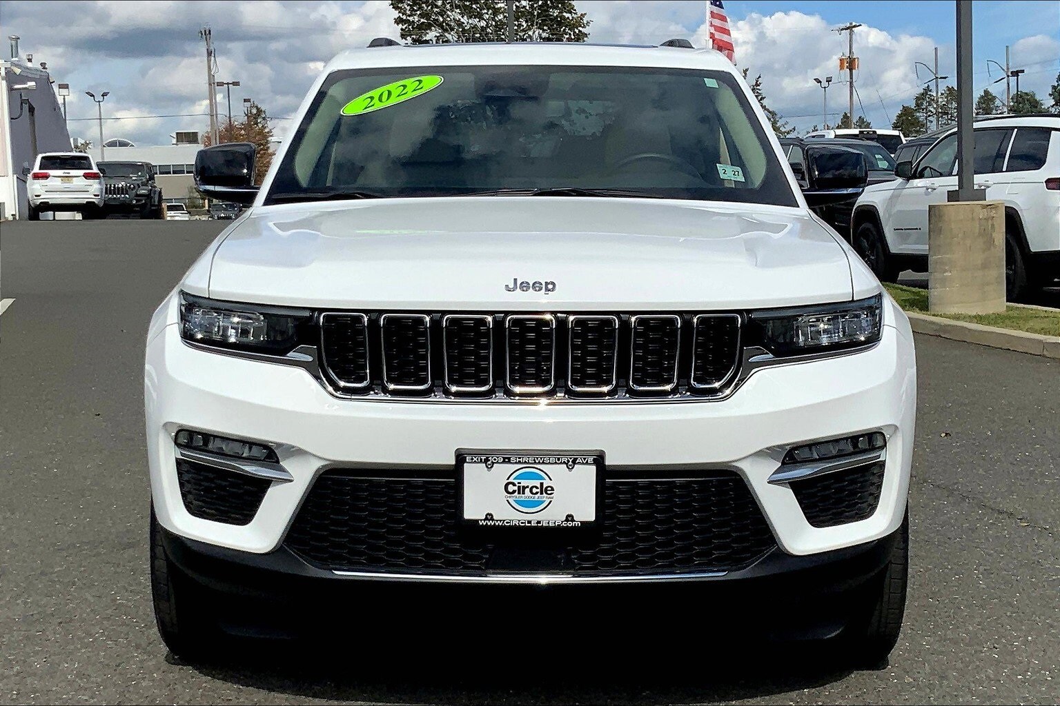 2022 Jeep Grand Cherokee Limited photo 3