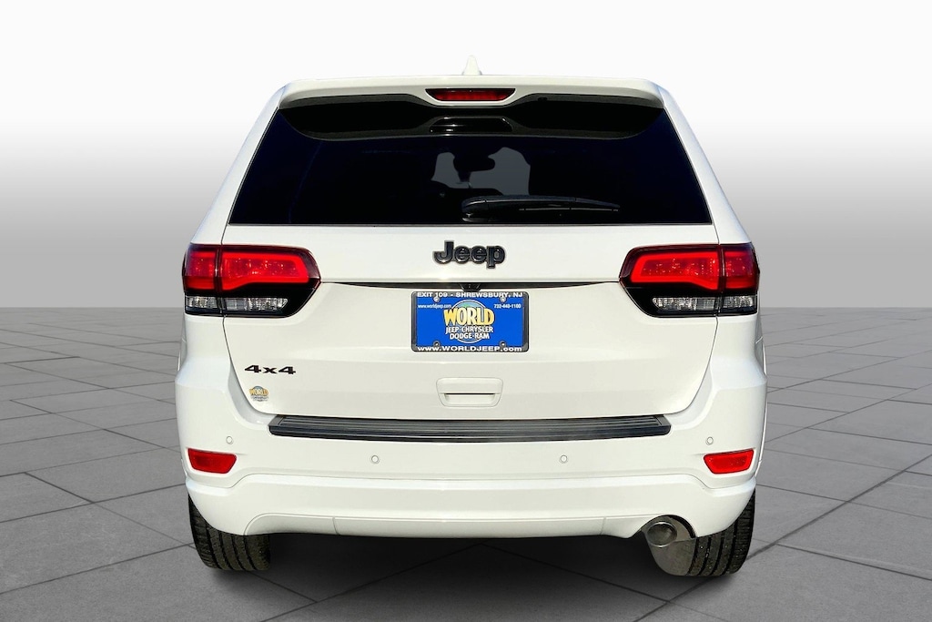 Used 2019 Jeep Grand Cherokee Laredo SUV