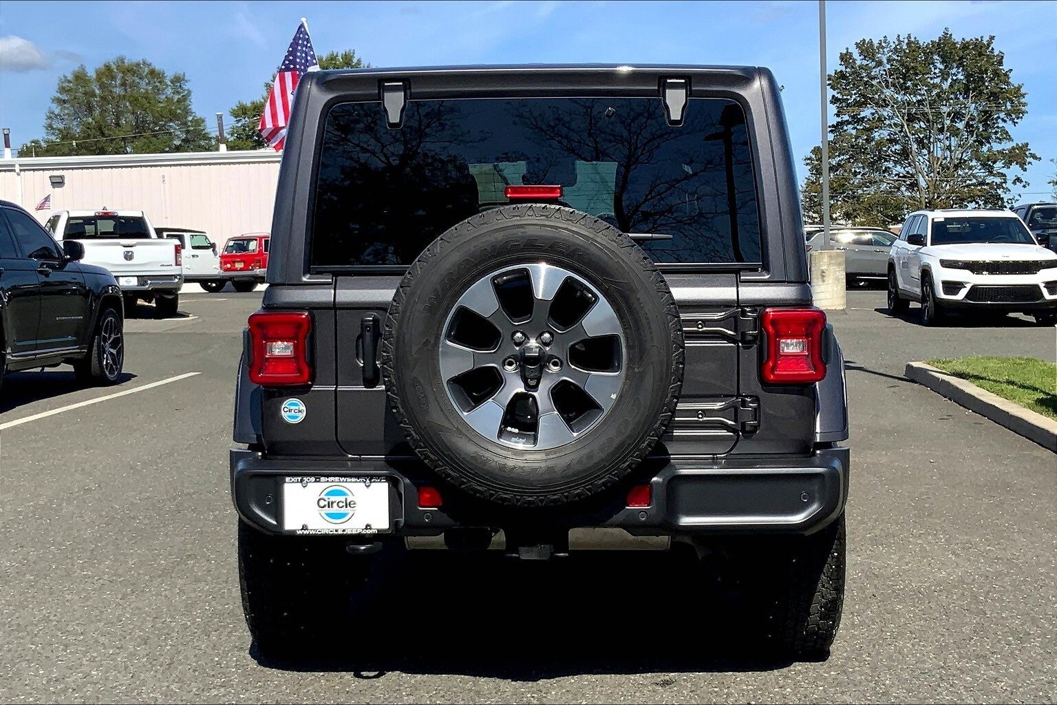 2022 Jeep Wrangler Unlimited Sahara photo 4