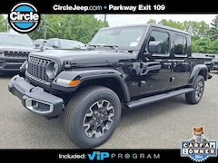2026 Jeep Gladiator SAHARA 4X4 Pickup