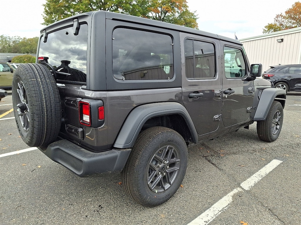 New 2026 Jeep Wrangler 4-DOOR SPORT S Sport Utility