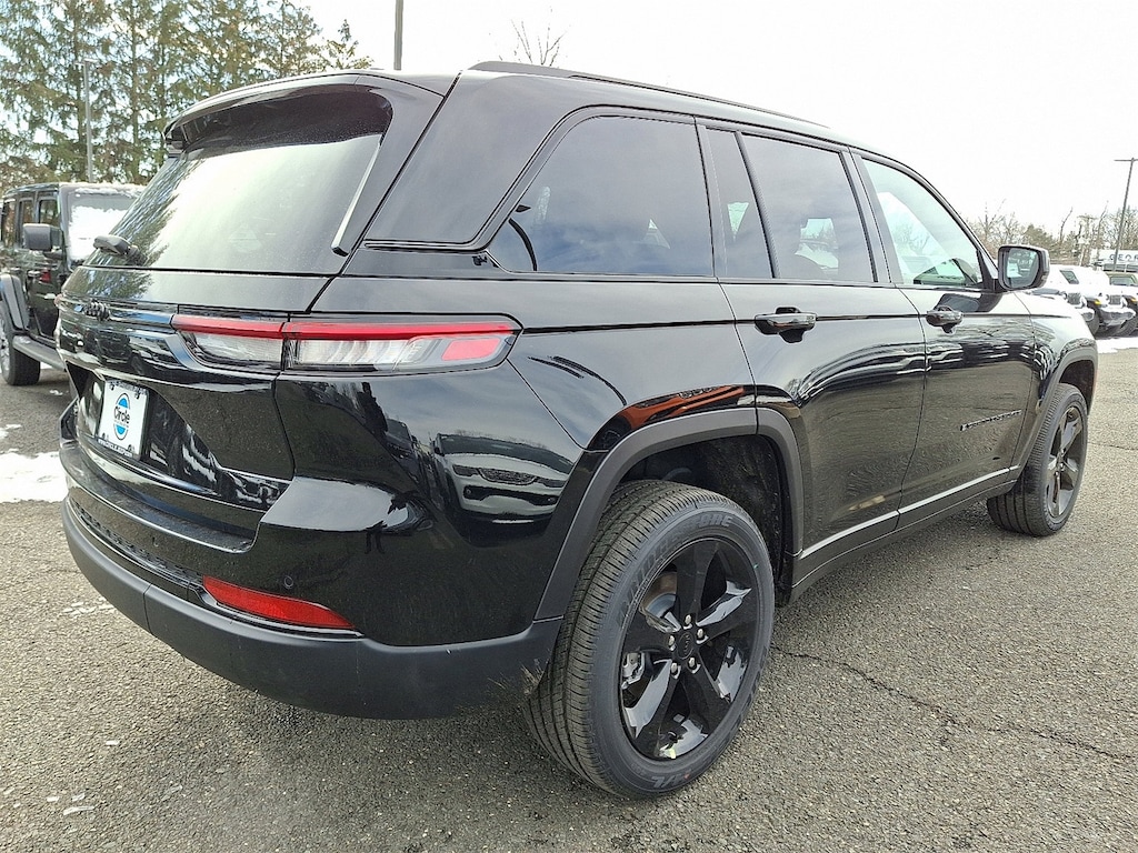 New 2025 Jeep Grand Cherokee ALTITUDE X 4X4 Sport Utility
