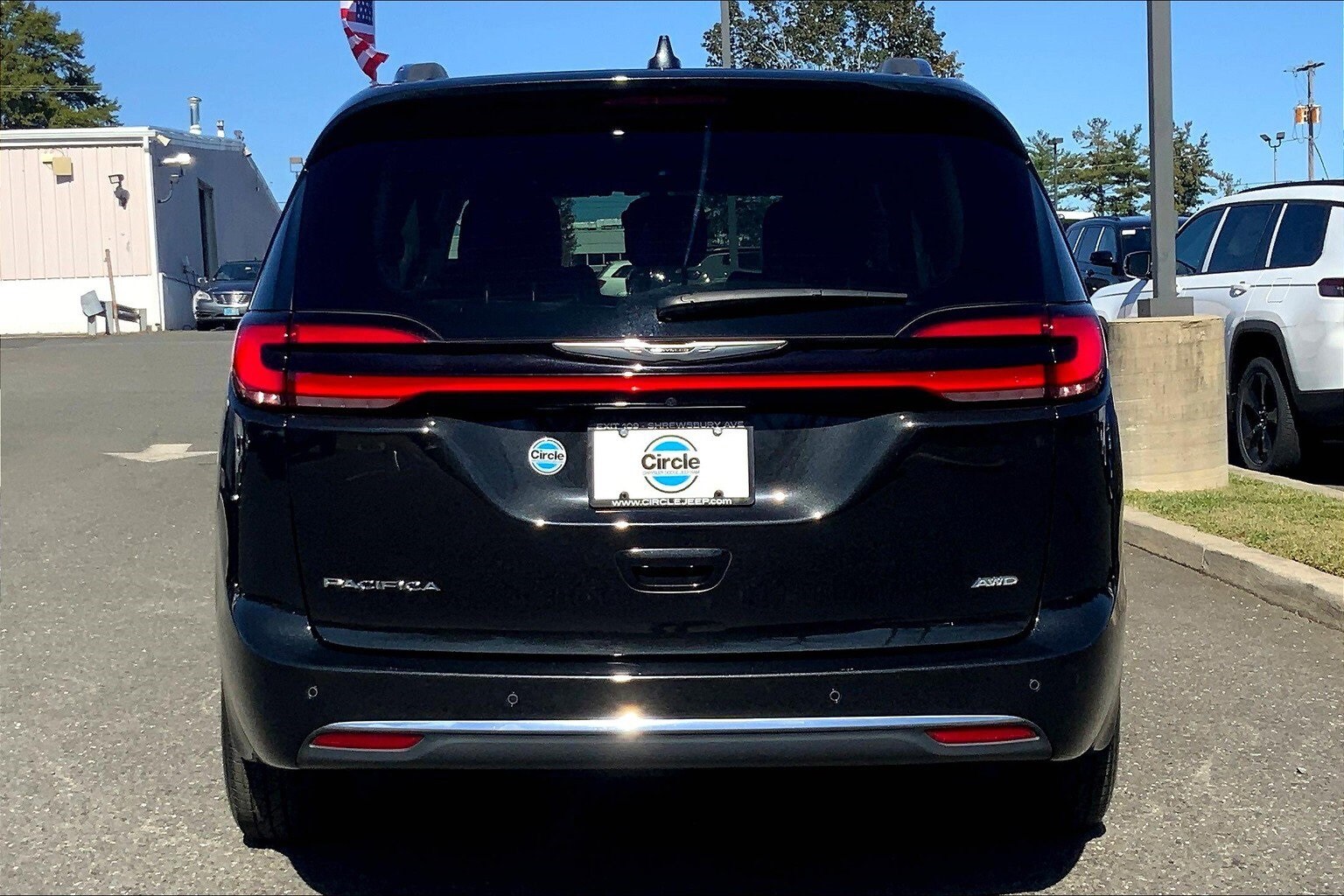 2021 Chrysler Pacifica Touring L photo 4