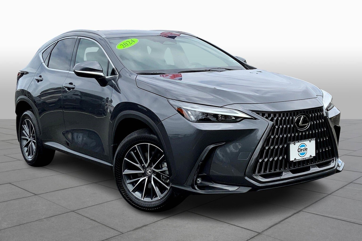 2024 Lexus NX 350 photo 2