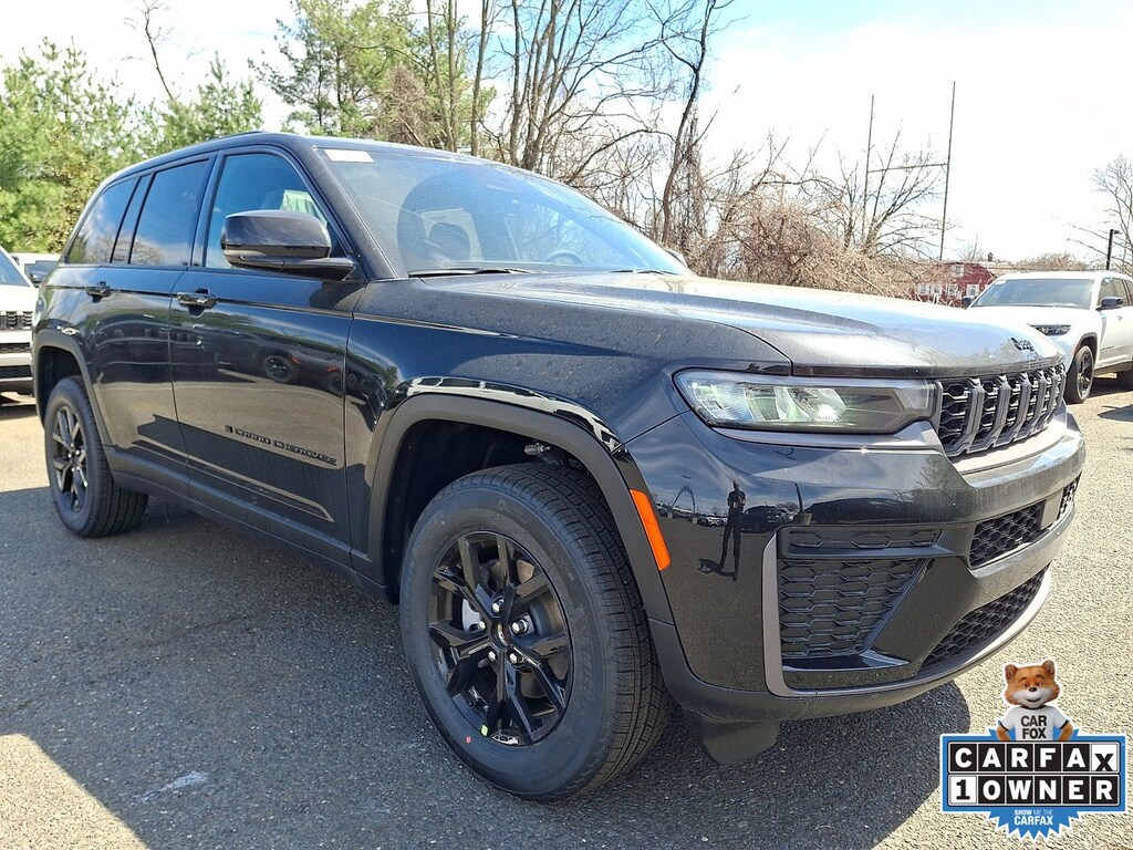 New 2026 Jeep Grand Cherokee LAREDO ALTITUDE 4X4 Sport Utility