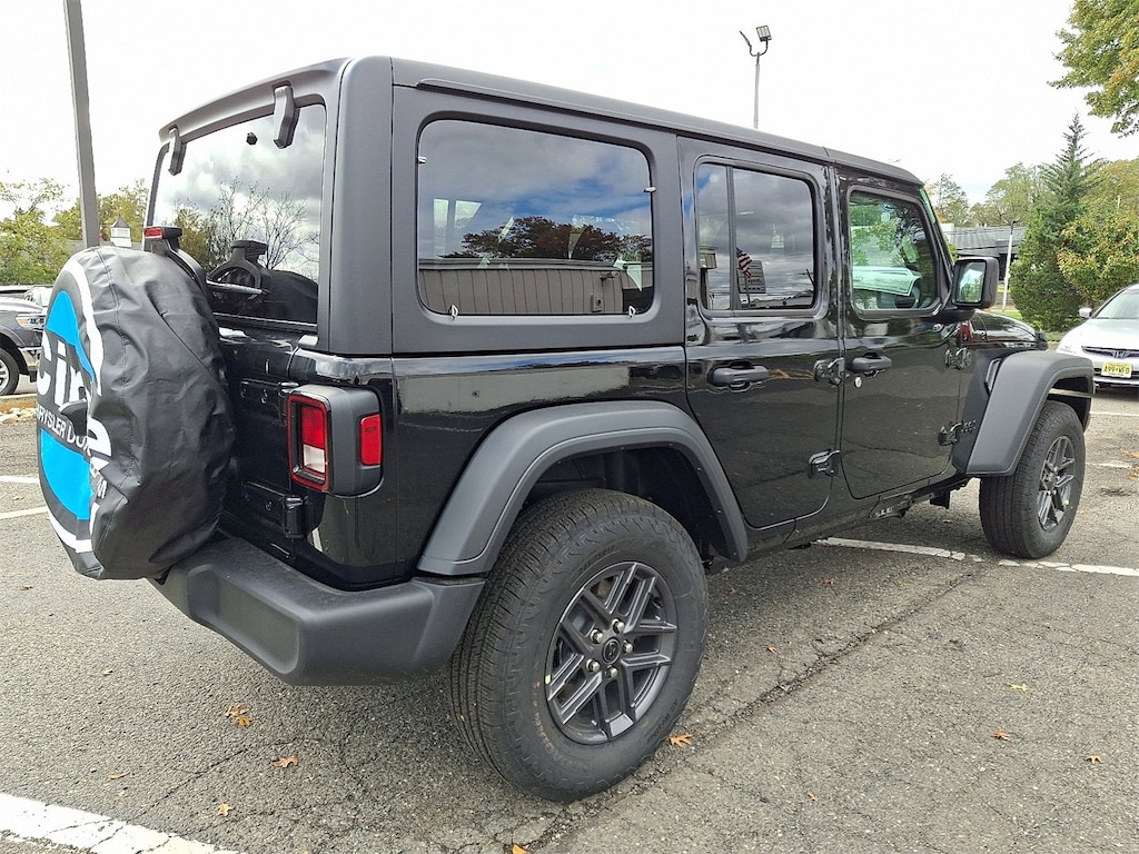 New 2026 Jeep Wrangler 4-DOOR SPORT S Sport Utility
