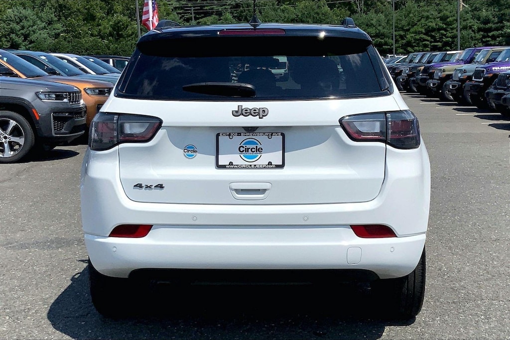Certified 2025 Jeep Compass Limited SUV