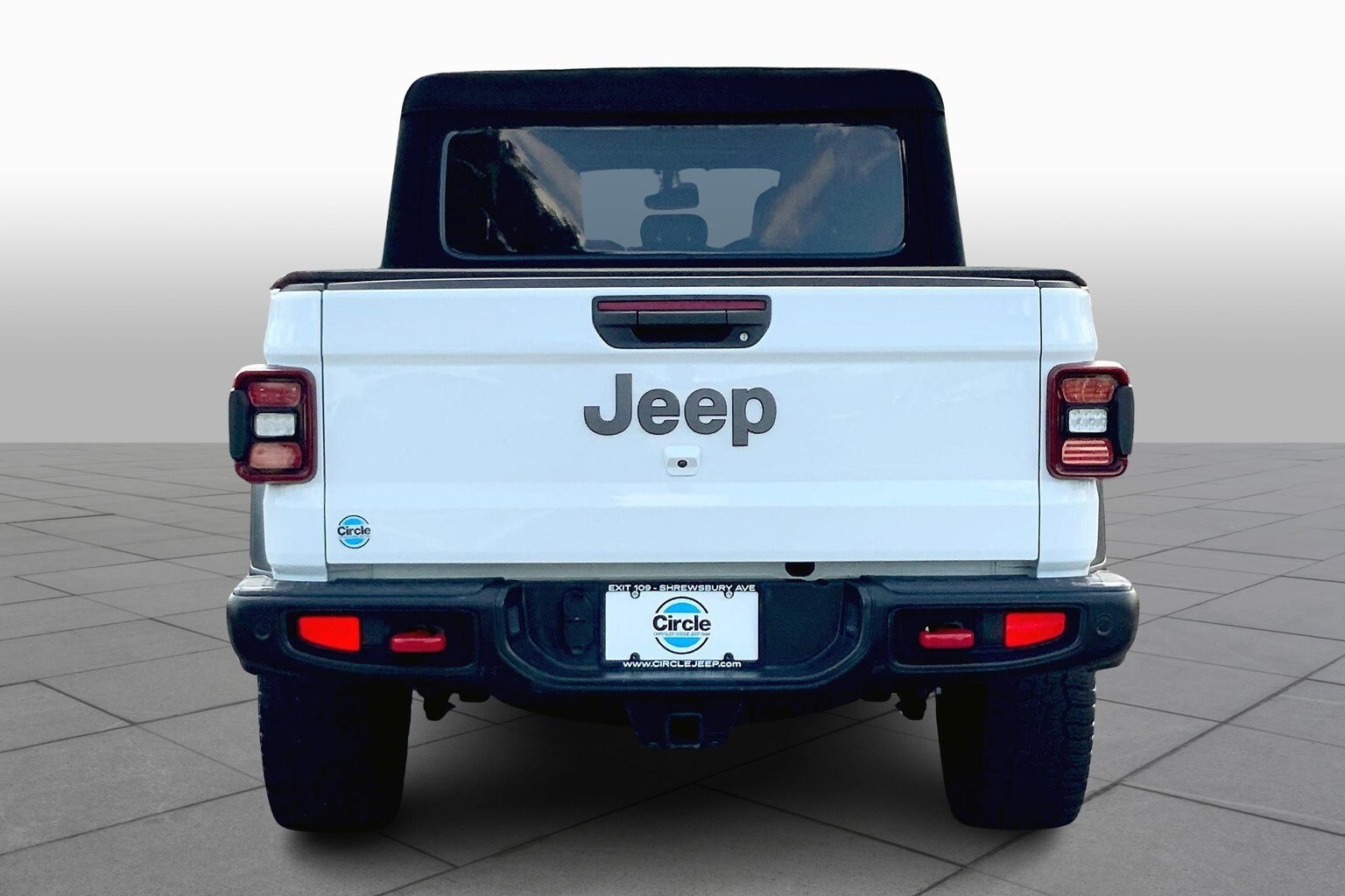 2021 Jeep Gladiator Rubicon photo 4