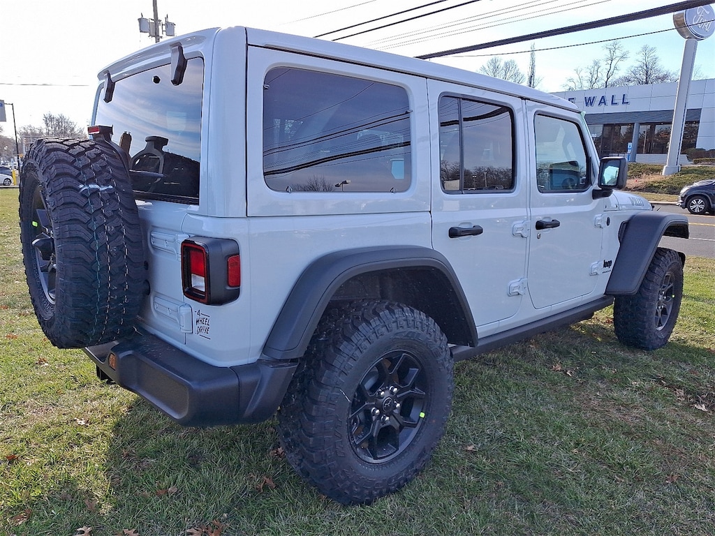 New 2026 Jeep Wrangler 4-DOOR WILLYS Sport Utility