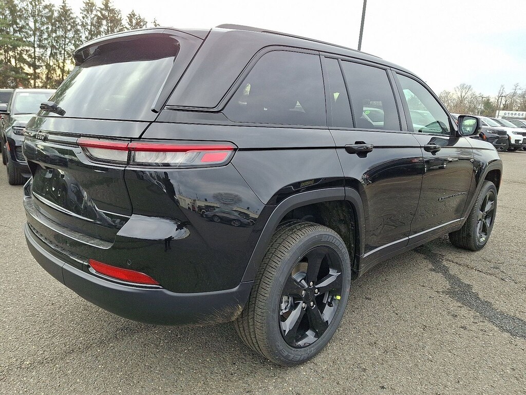 New 2025 Jeep Grand Cherokee ALTITUDE X 4X4 Sport Utility