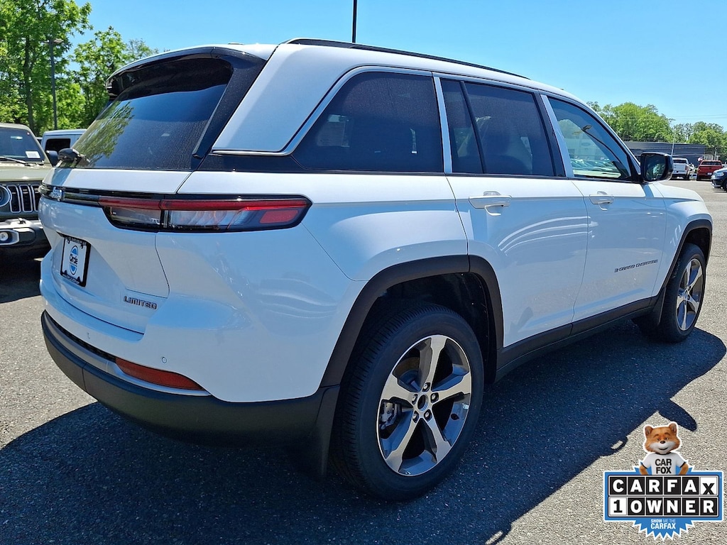 New 2026 Jeep Grand Cherokee LIMITED 4X4 Sport Utility