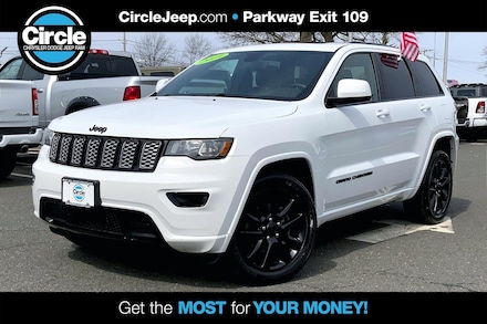 2019 Jeep Grand Cherokee Laredo SUV