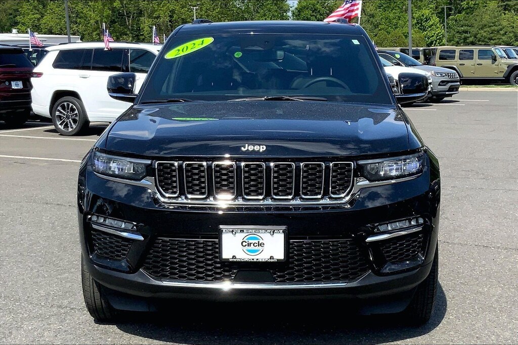 Used 2024 Jeep Grand Cherokee Limited SUV