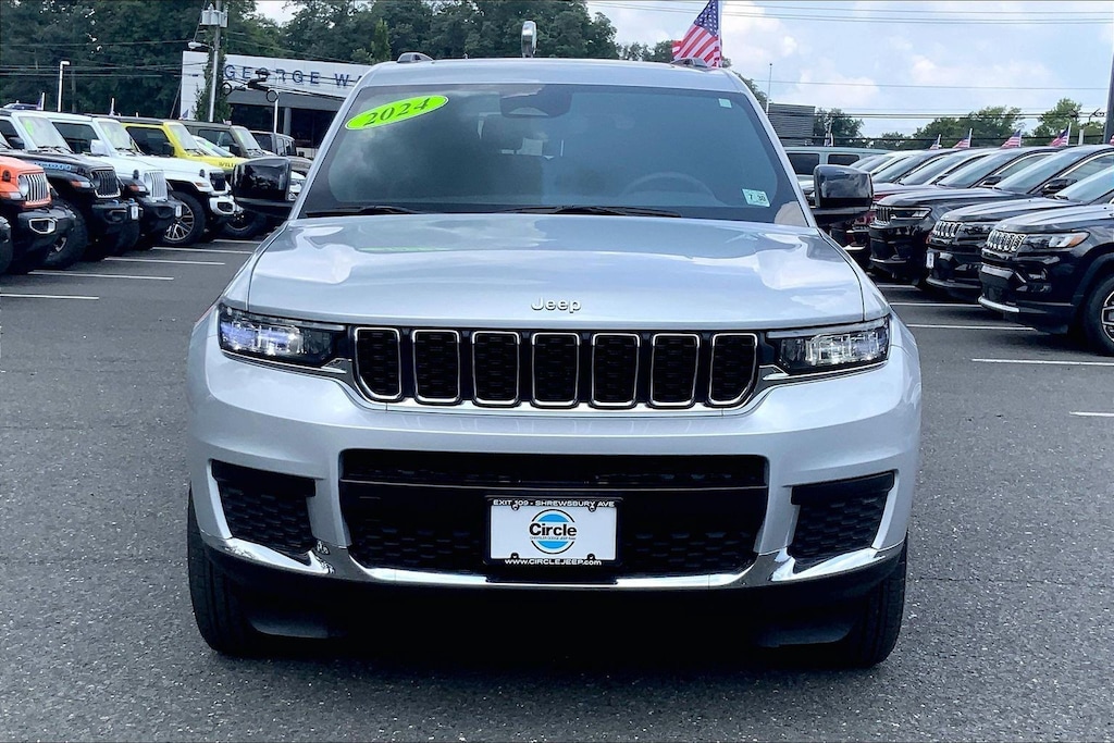 Certified 2024 Jeep Grand Cherokee L Laredo SUV