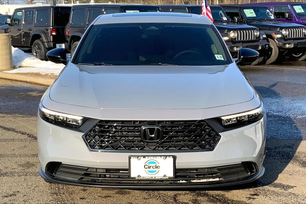 Used 2025 Honda Accord SE Sedan