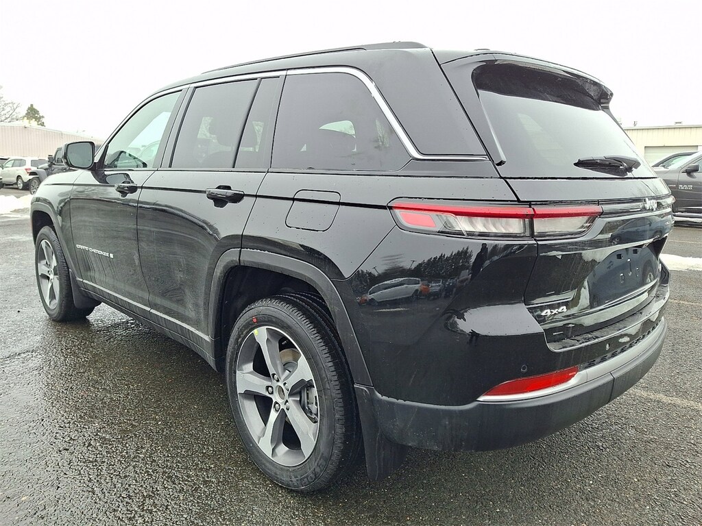 New 2026 Jeep Grand Cherokee LIMITED 4X4 Sport Utility