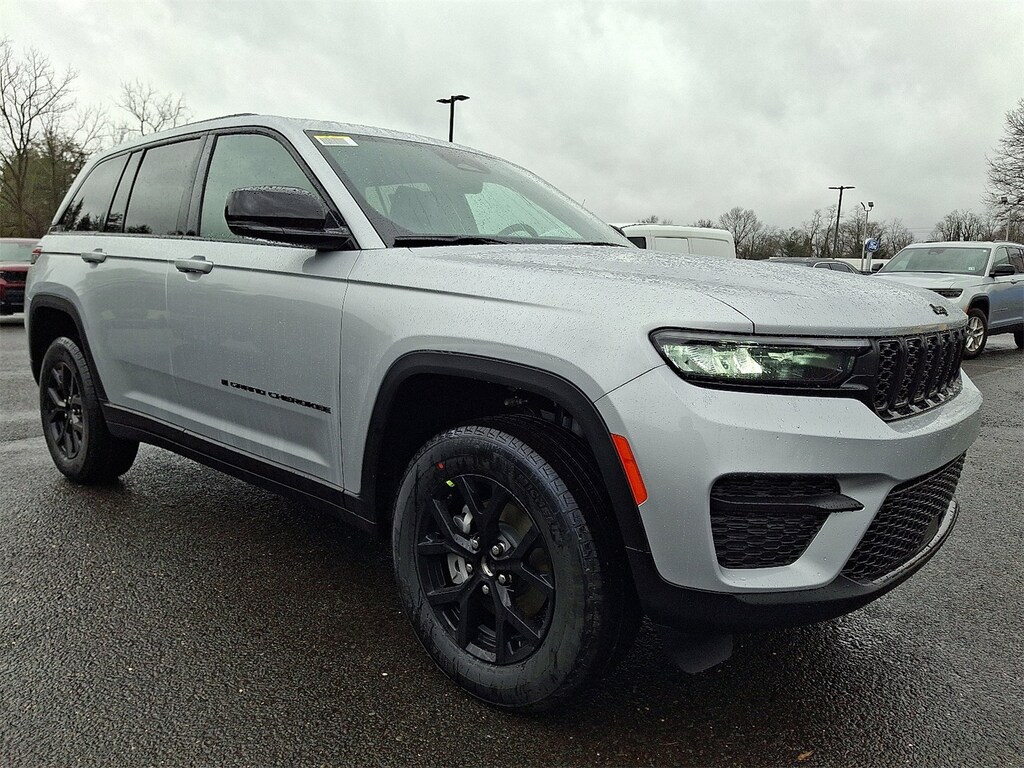 New 2025 Jeep Grand Cherokee ALTITUDE X 4X4 Sport Utility