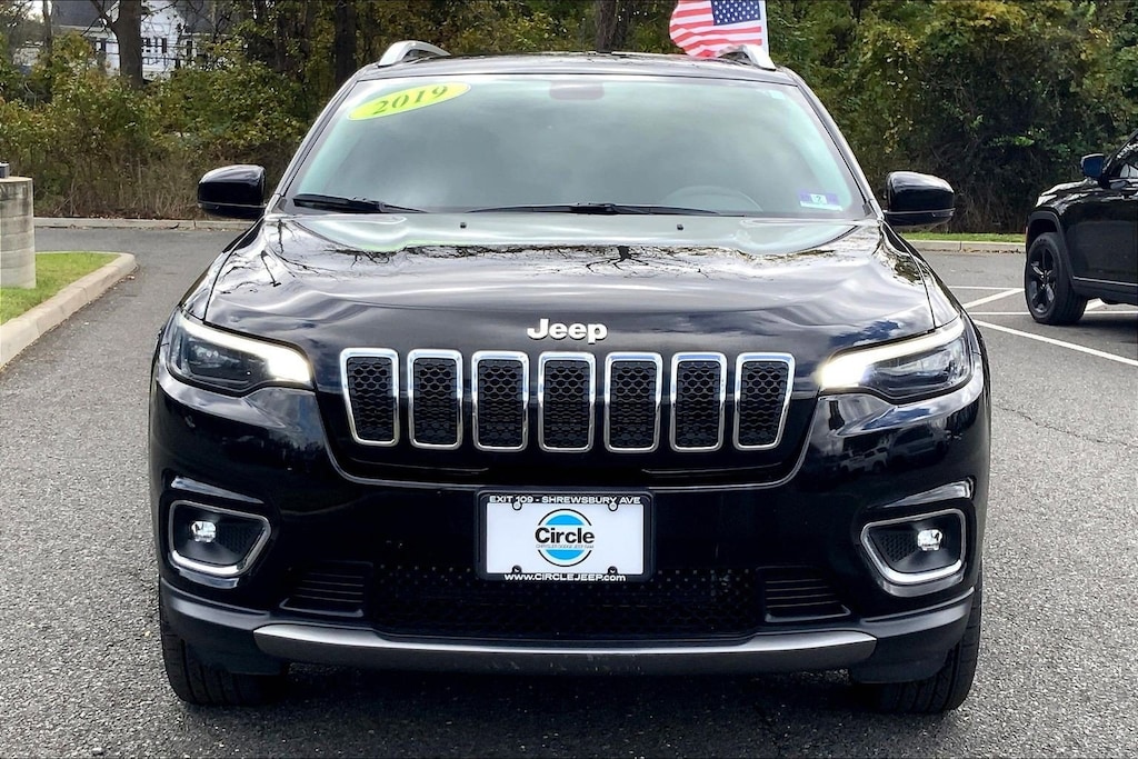 Used 2019 Jeep Cherokee Limited 4x4 SUV