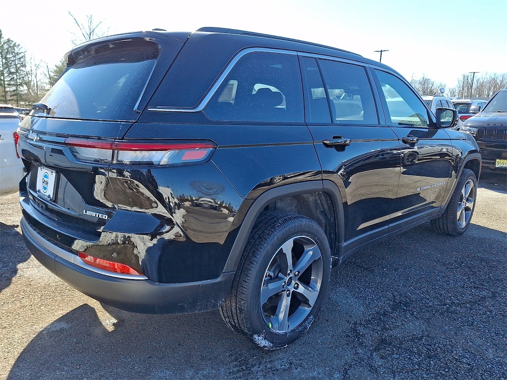 New 2026 Jeep Grand Cherokee LIMITED 4X4 Sport Utility