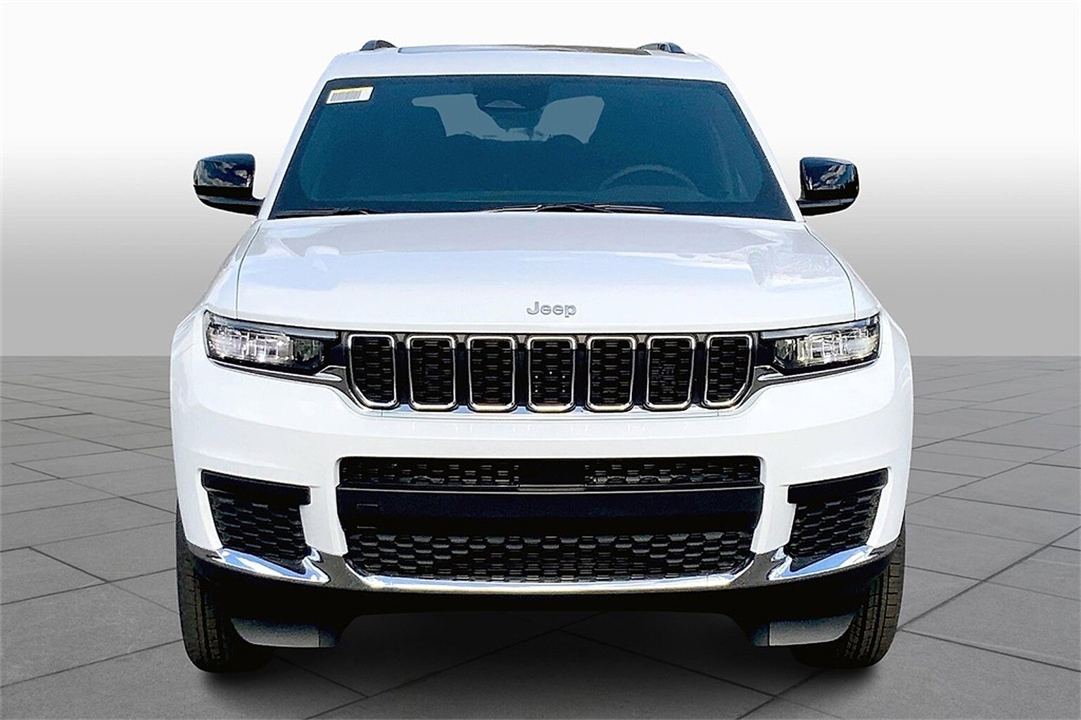 2025 Jeep Grand Cherokee L photo 2
