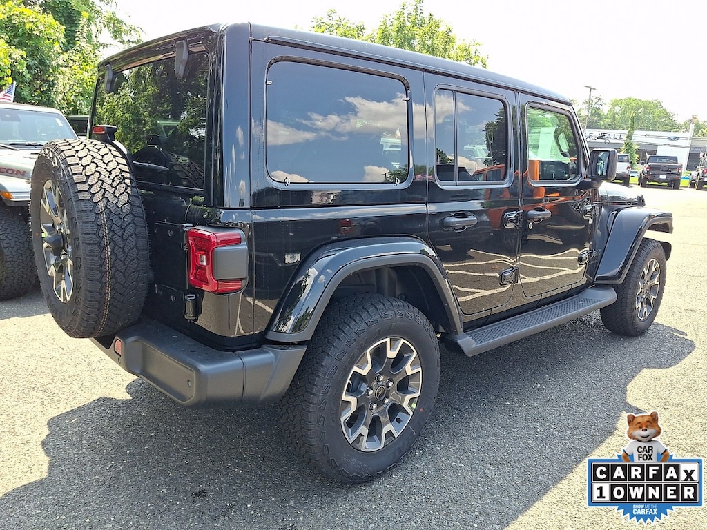 New 2026 Jeep Wrangler 4-DOOR SAHARA Sport Utility