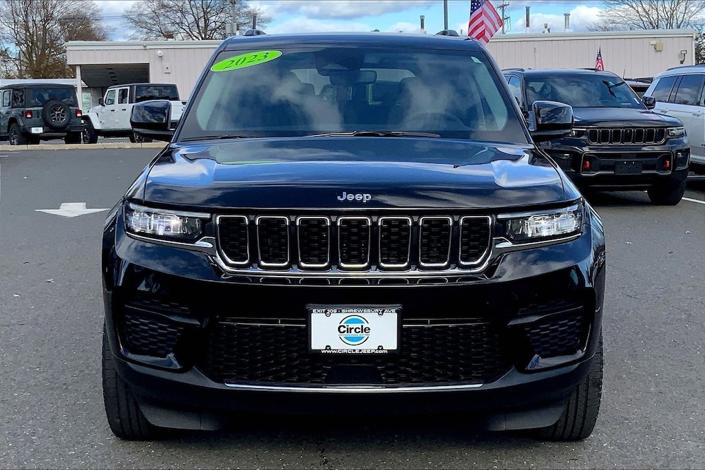 Certified 2023 Jeep Grand Cherokee Laredo SUV