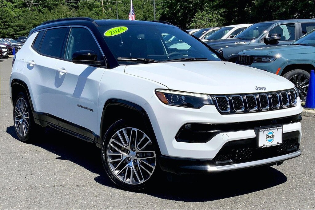 Used 2024 Jeep Compass Limited SUV