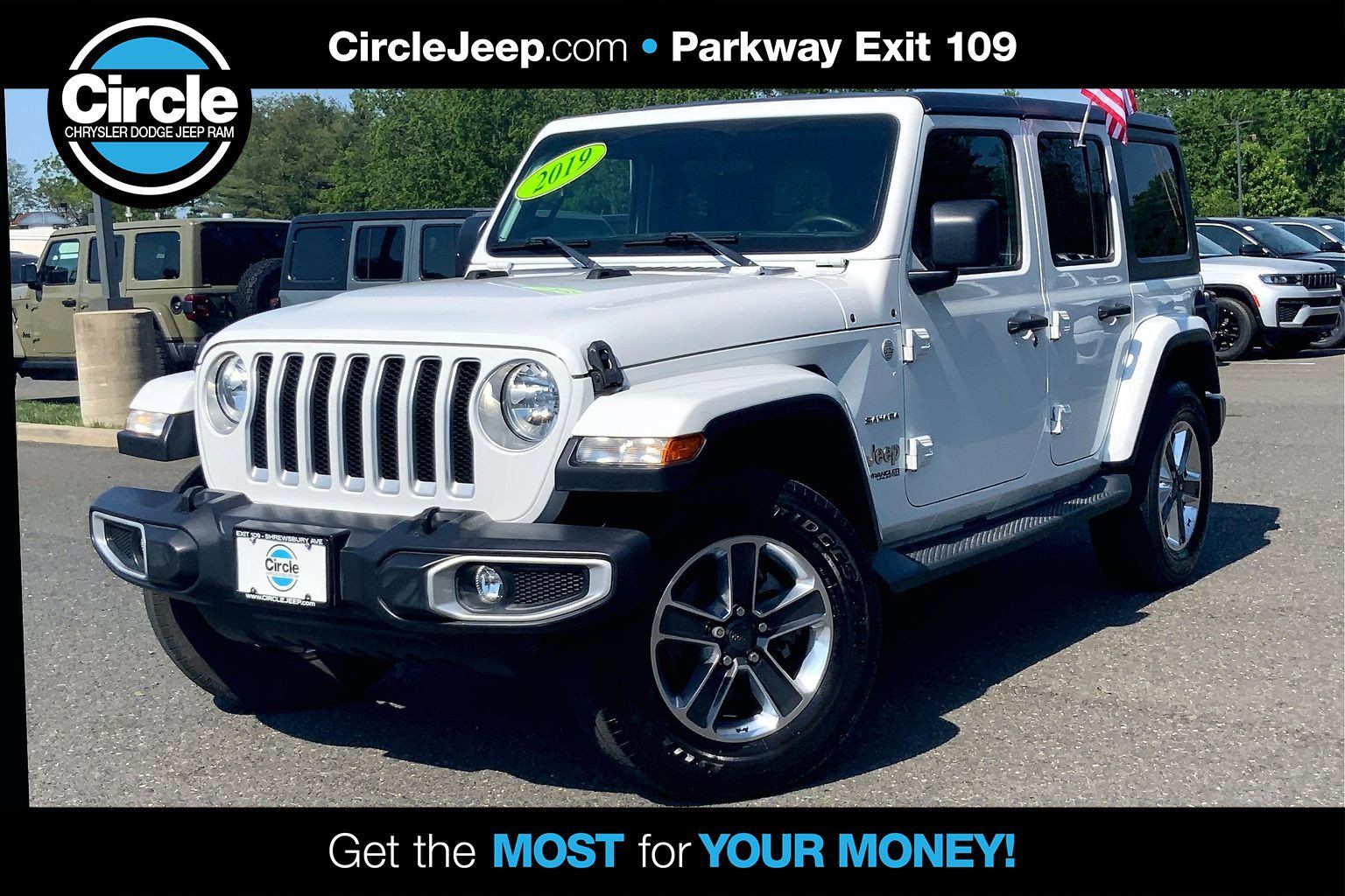 2019 Jeep Wrangler Sahara's photo