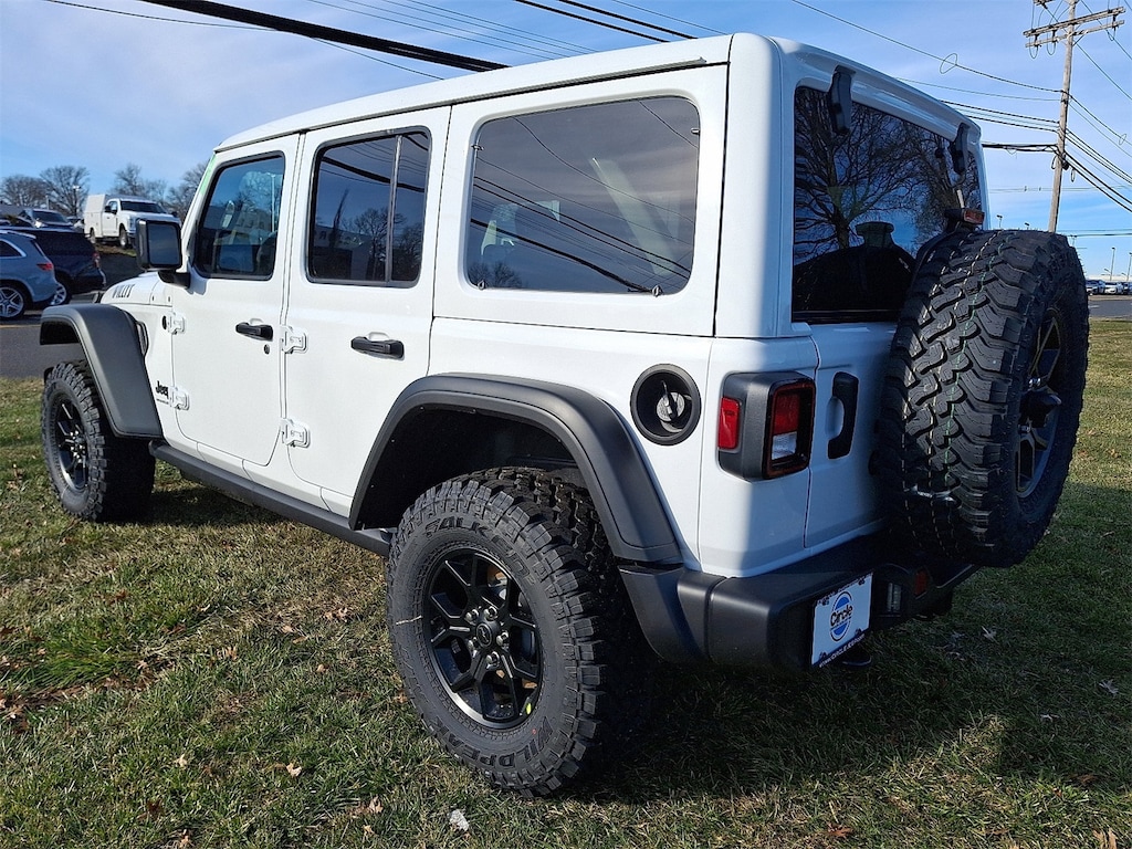 New 2026 Jeep Wrangler 4-DOOR WILLYS Sport Utility