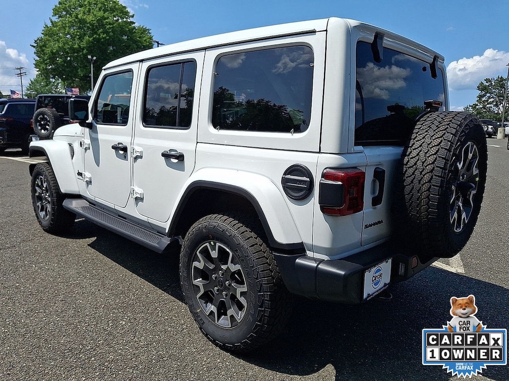 New 2026 Jeep Wrangler 4-DOOR SAHARA Sport Utility
