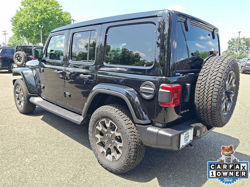 New 2026 Jeep Wrangler 4-DOOR SAHARA Sport Utility