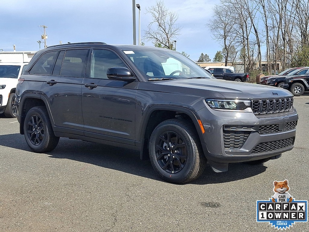 New 2026 Jeep Grand Cherokee LAREDO ALTITUDE 4X4 Sport Utility