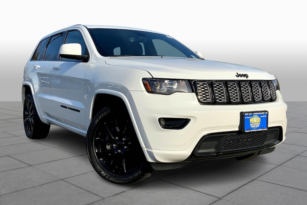 Used 2019 Jeep Grand Cherokee Laredo SUV