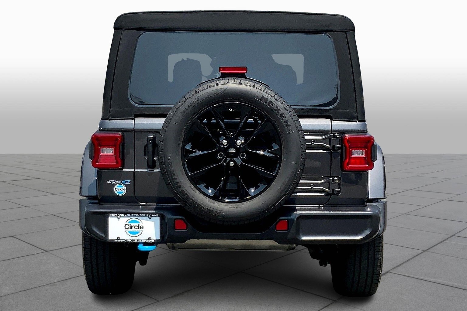2024 Jeep Wrangler 4xe Sahara photo 4