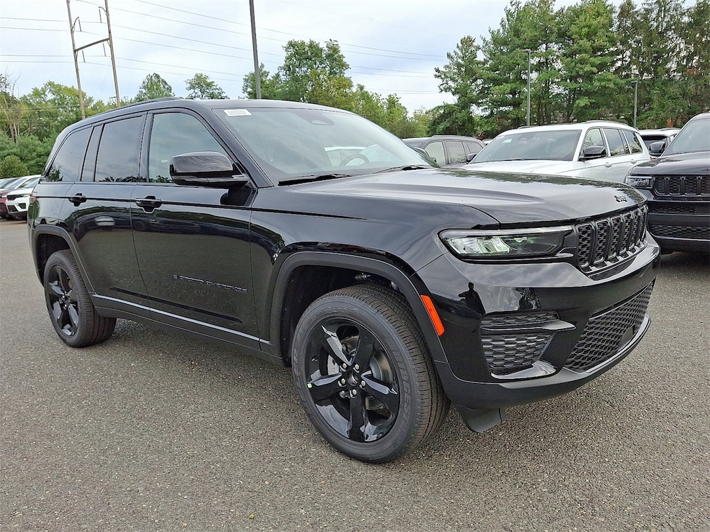 New 2025 Jeep Grand Cherokee ALTITUDE X 4X4 Sport Utility