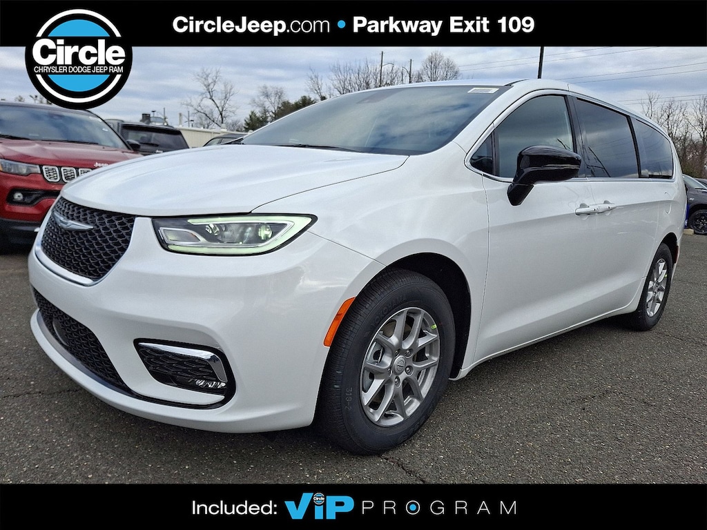 New 2026 Chrysler Pacifica SELECT Passenger Van