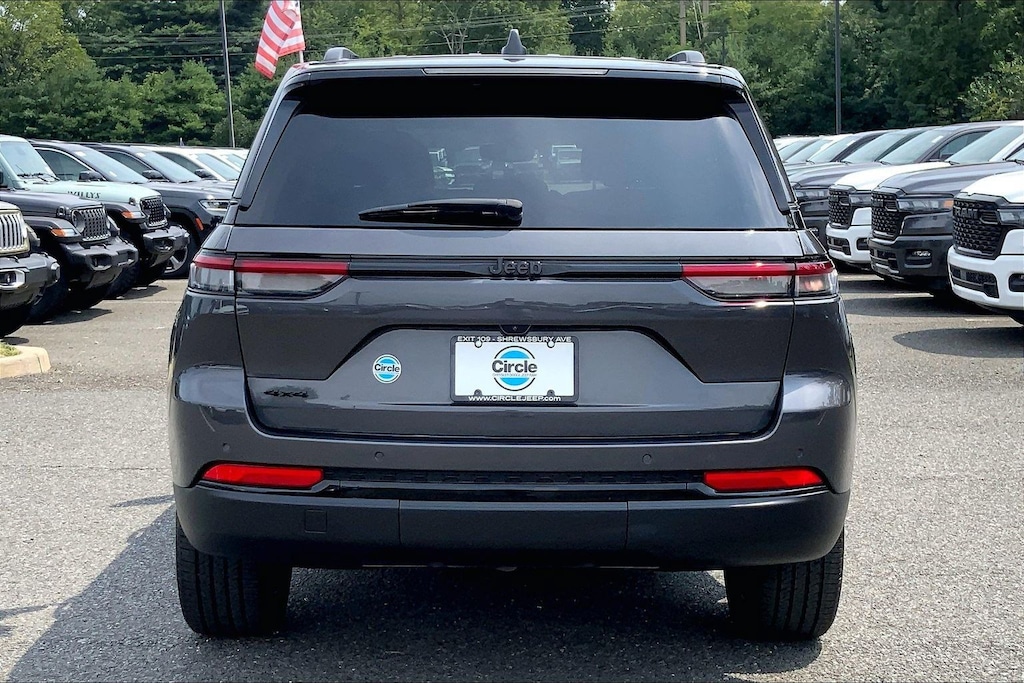 Certified 2023 Jeep Grand Cherokee Laredo SUV