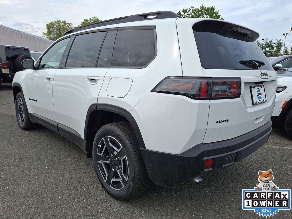 New 2026 Jeep Cherokee LAREDO 4X4 Sport Utility