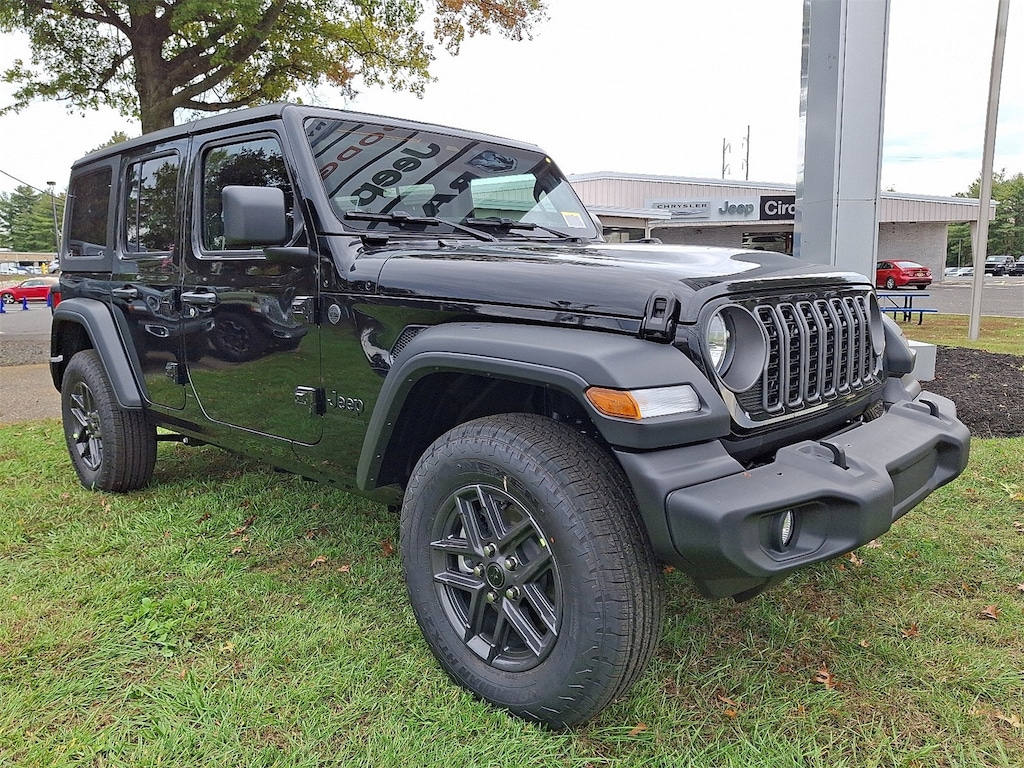 New 2026 Jeep Wrangler 4-DOOR SPORT S Sport Utility