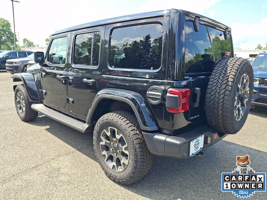 New 2026 Jeep Wrangler 4-DOOR SAHARA Sport Utility