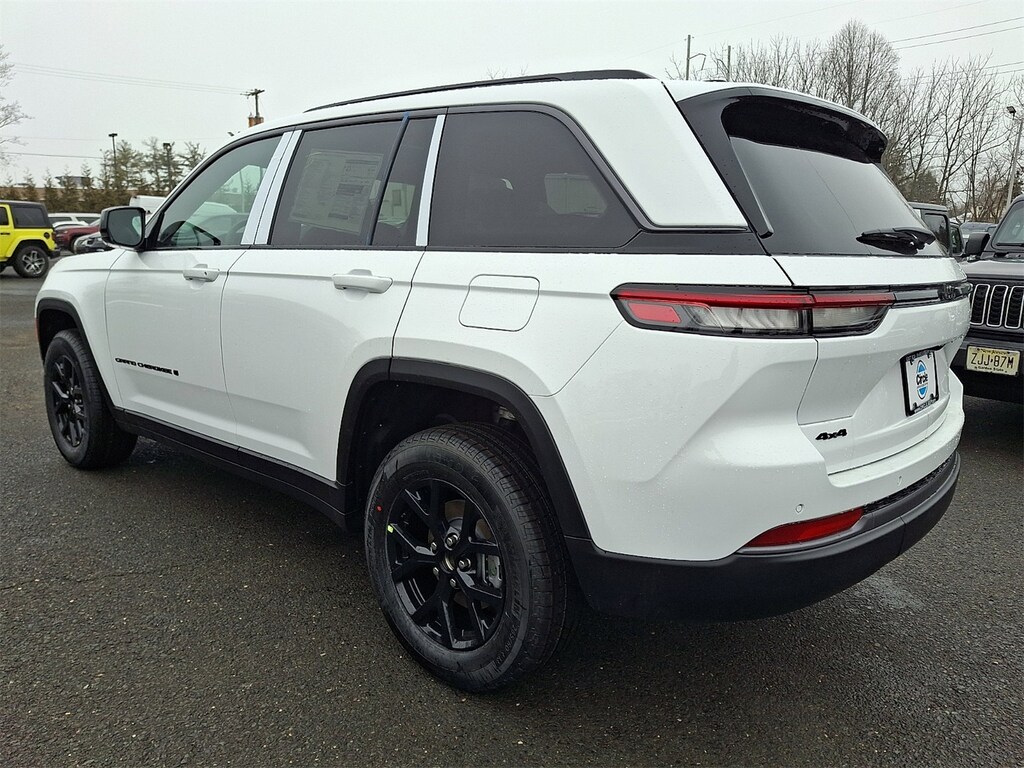 New 2026 Jeep Grand Cherokee ALTITUDE 4X4 Sport Utility