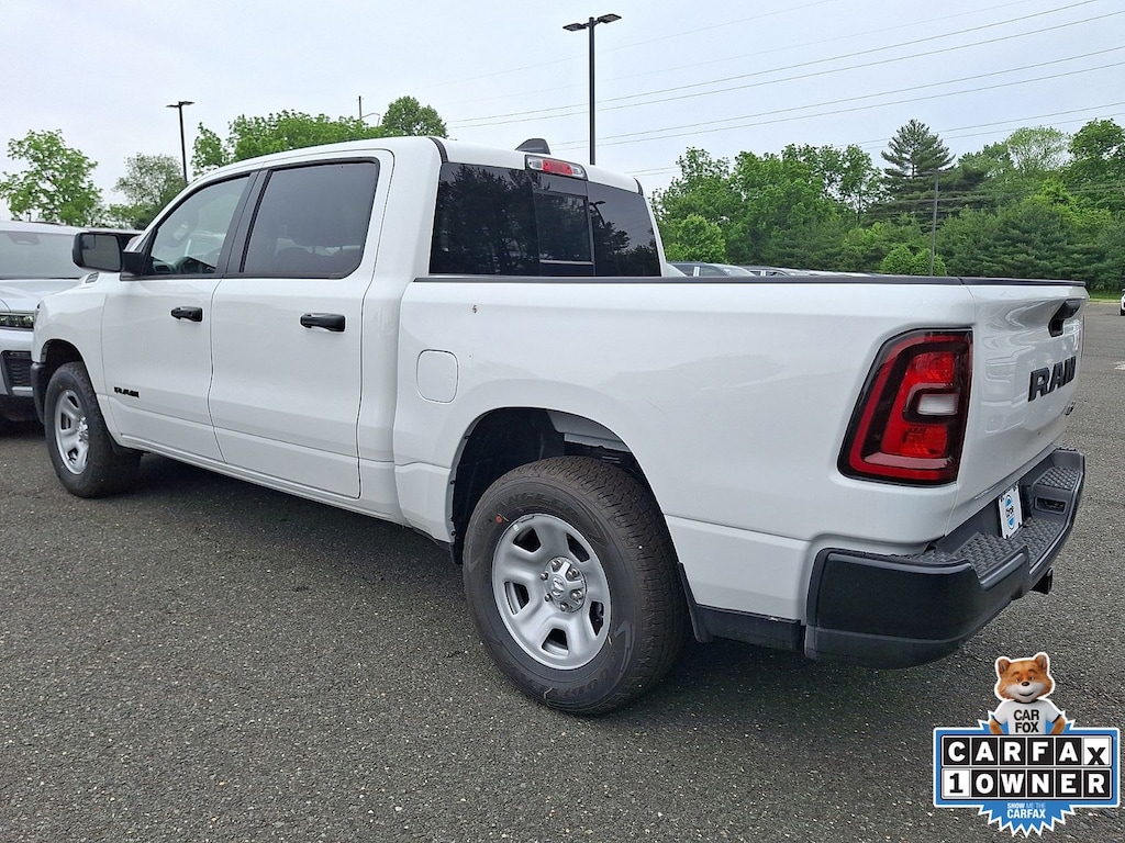 New 2026 Ram 1500 TRADESMAN CREW CAB 4X4 5'7 BOX Pickup