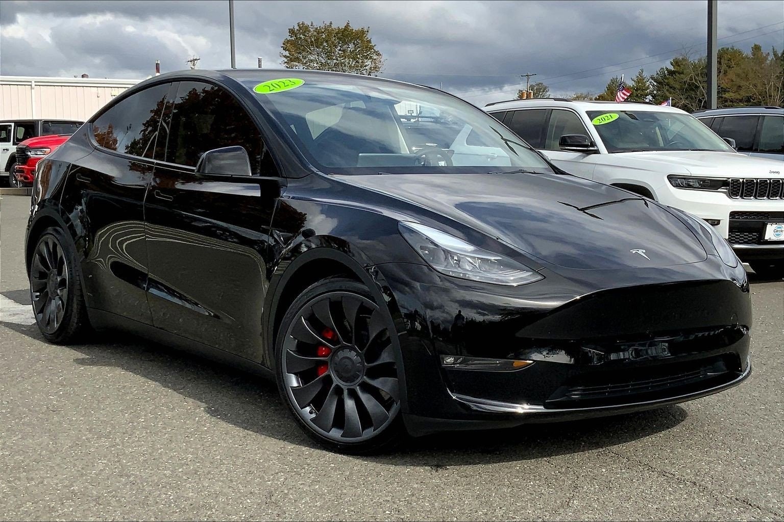 Used 2023 Tesla Model Y Performance with VIN 7SAYGDEF1PF904862 for sale in Northfield, Minnesota