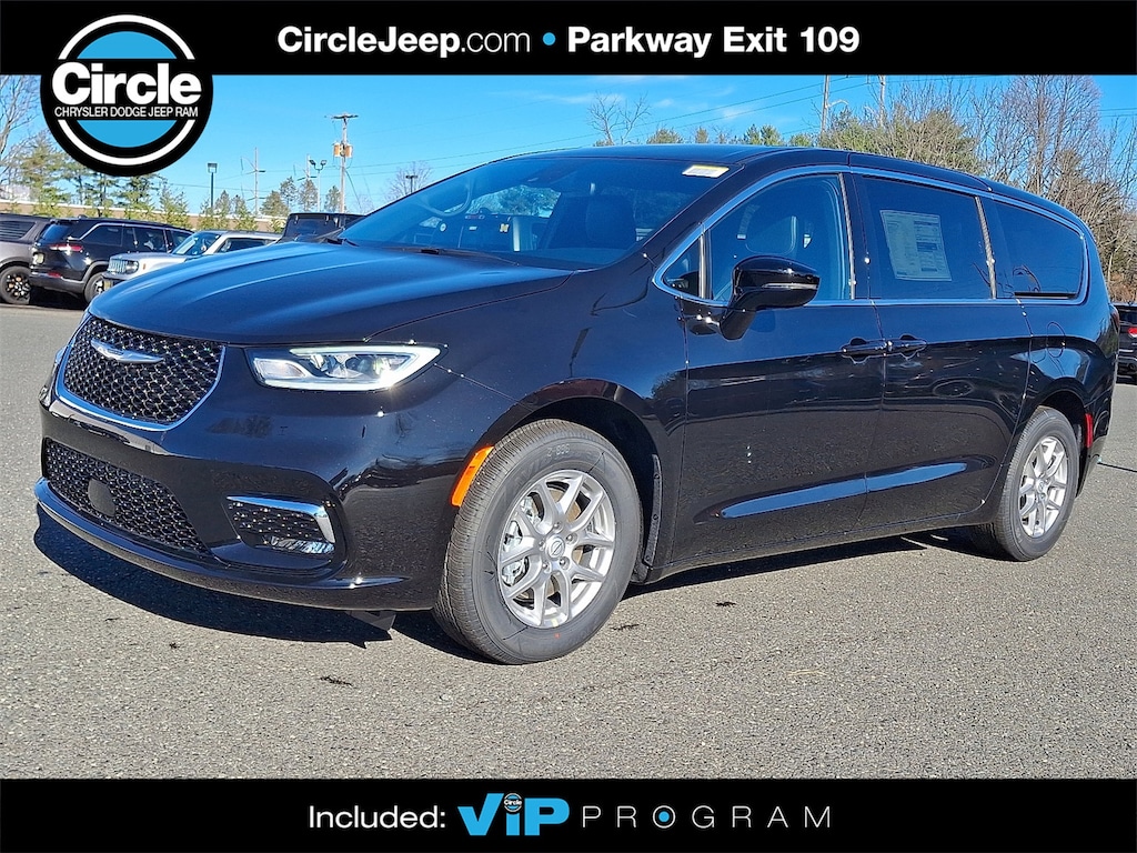 New 2026 Chrysler Pacifica SELECT Passenger Van