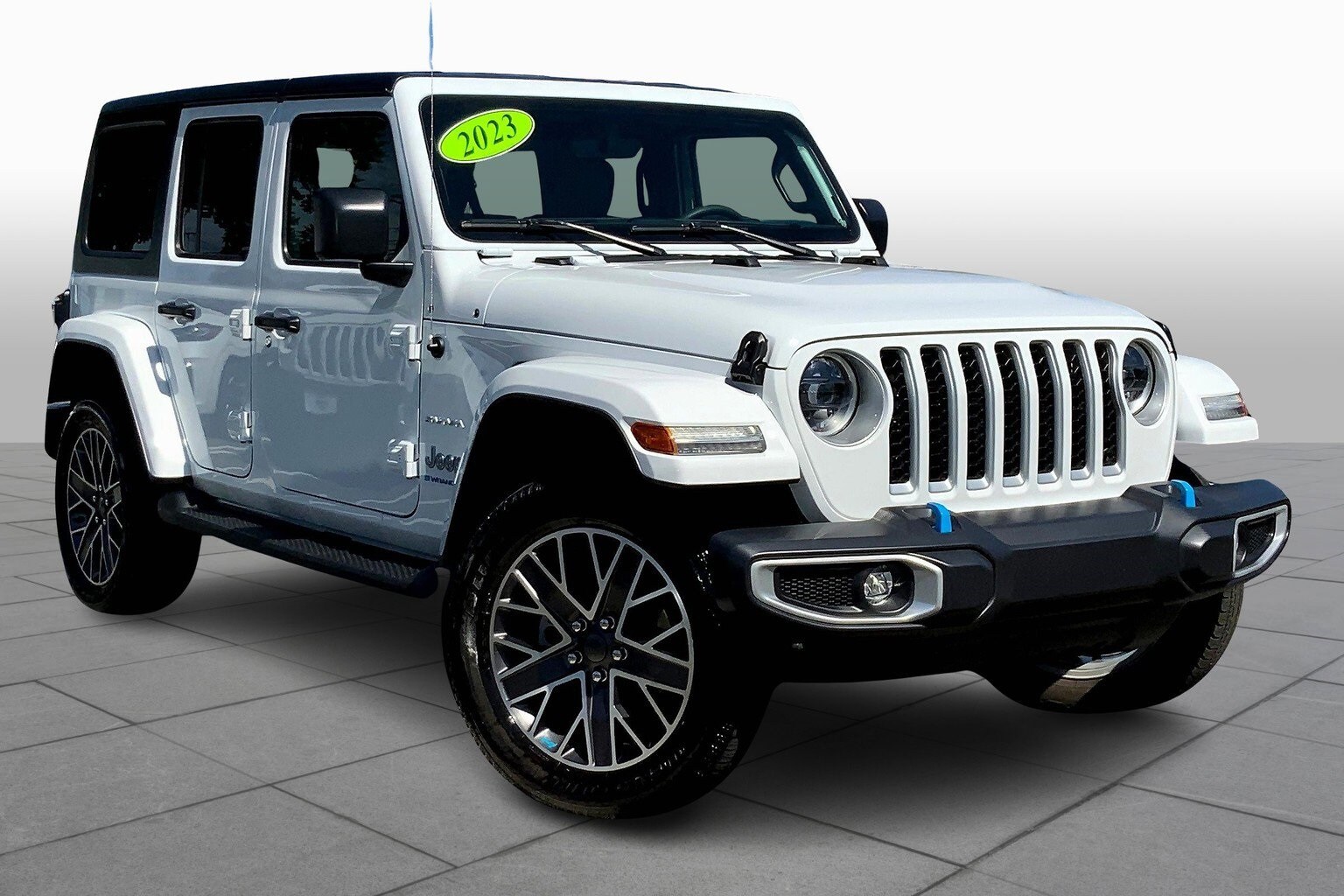 2023 Jeep Wrangler 4xe Sahara photo 2