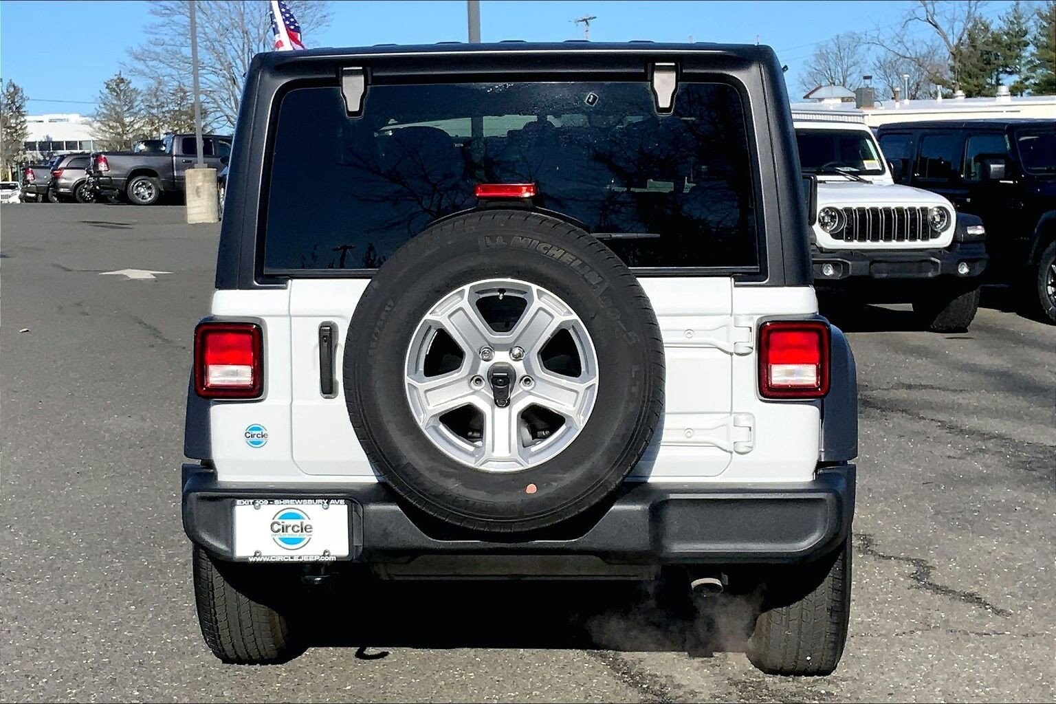 2023 Jeep Wrangler Sport S photo 4